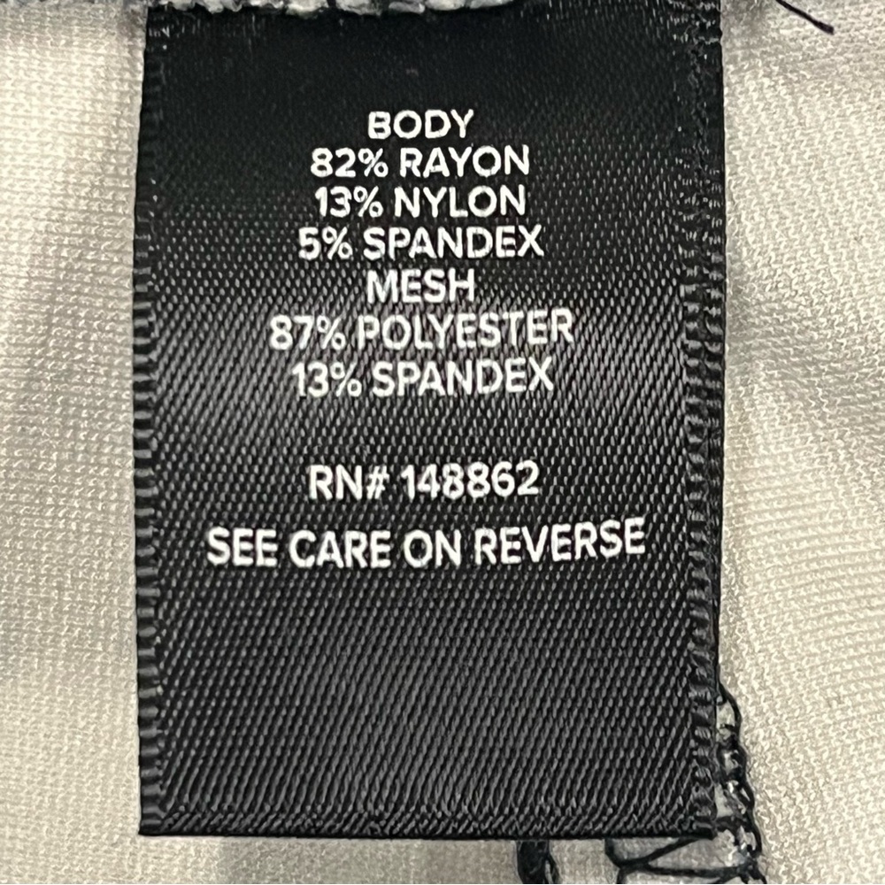 Torrid Pixie Pointe Stretch Ankle Pant Black Whit… - image 8